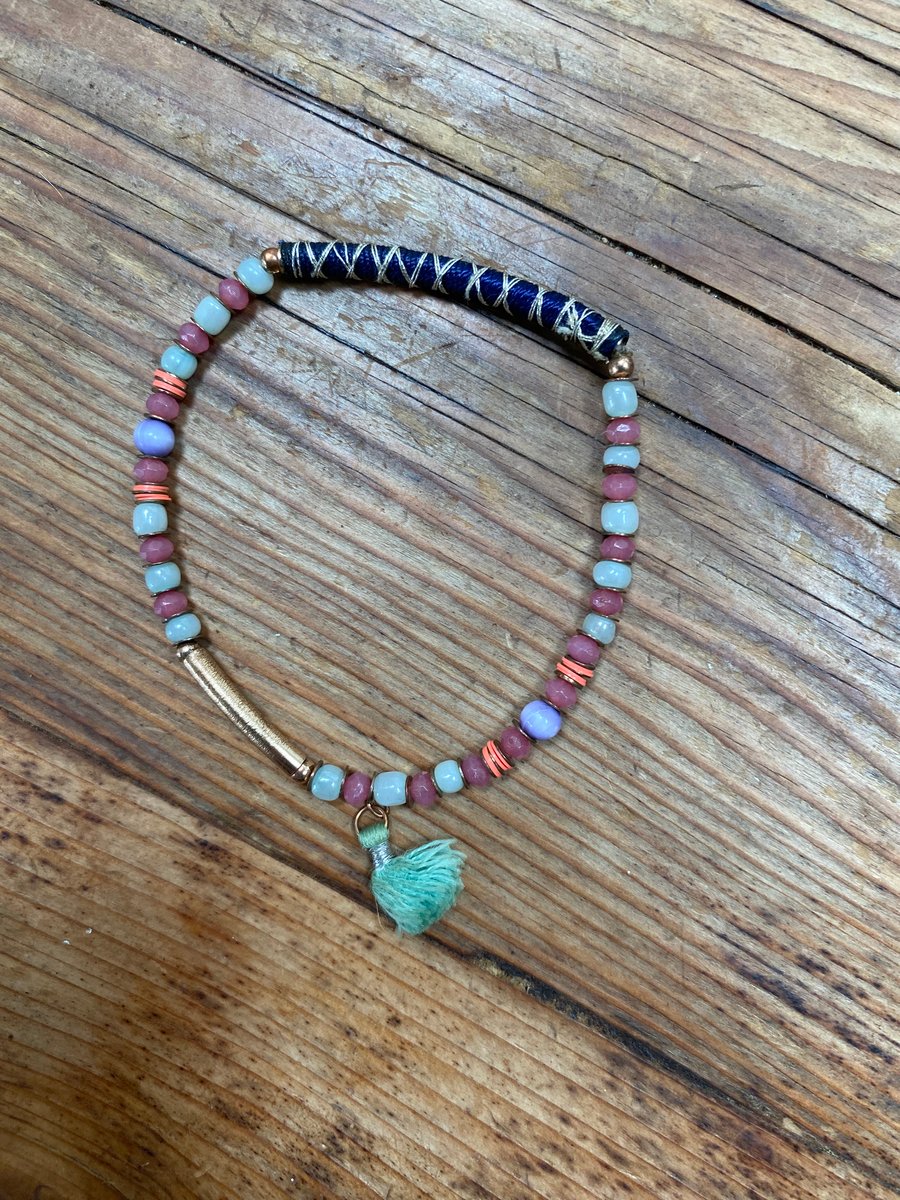  Bead Friendship Bracelet. (679)