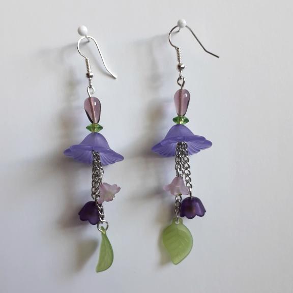 Dangly Lilac Lucite Flower Earrings