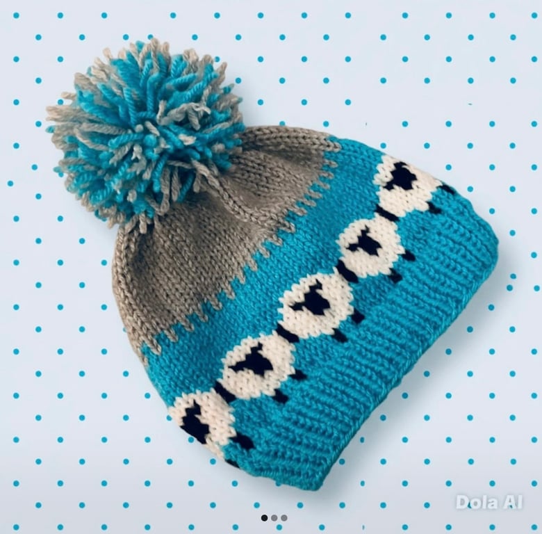 Bobble hat