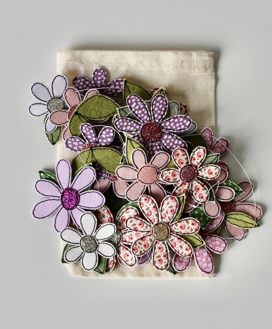 'Bloom Garland 2' - Hanging Decoration