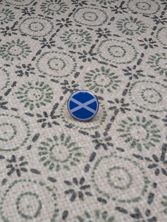 Scotland Flag Pin - Small Resin Topped Pin Badge - Scottish Flag Badge