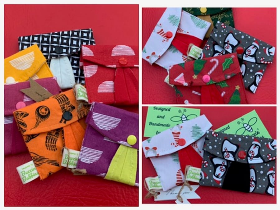 STOCKING FILLER! Small 3 pocket purse purse 