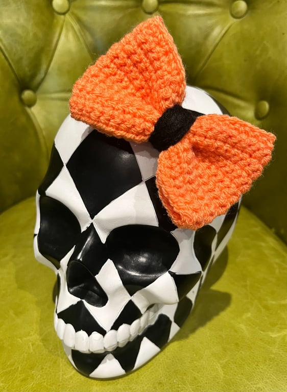 Bow Hair Clip: Coral Peach Crochet
