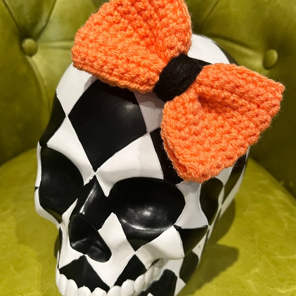 Bow Hair Clip: Coral Peach Crochet