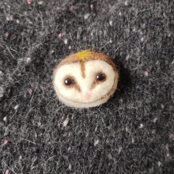 Barn owl needle felted brooch