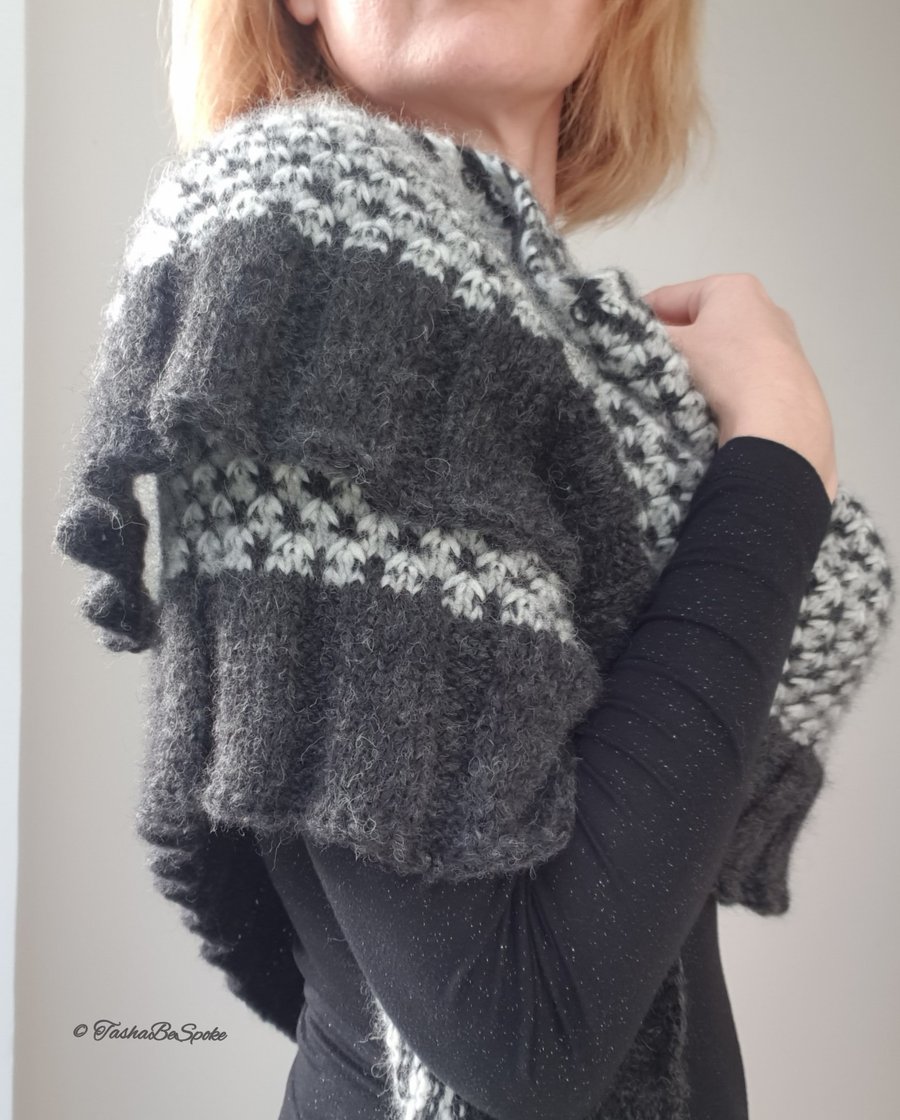 Hand knitted alpaca shawl, Triangular shoulder wrap, Gift for women 
