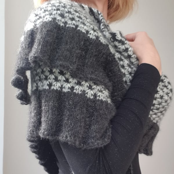 Hand knitted alpaca shawl, Triangular shoulder wrap, Gift for women 