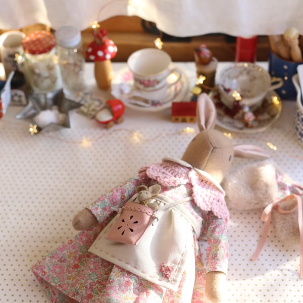Heirloom Liberty Bunny - Betsy Ann pale pink