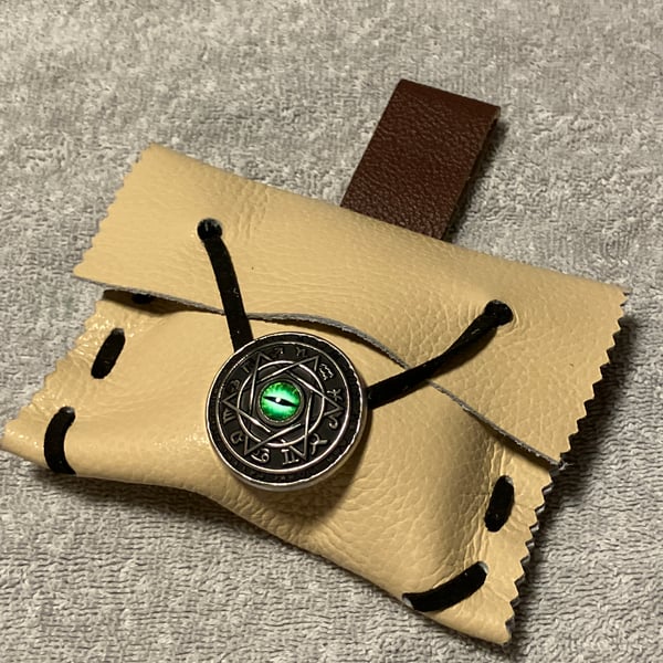 Small Pouch - Off-White & Brown Coloured Leather Medieval Style - Cat's Eye