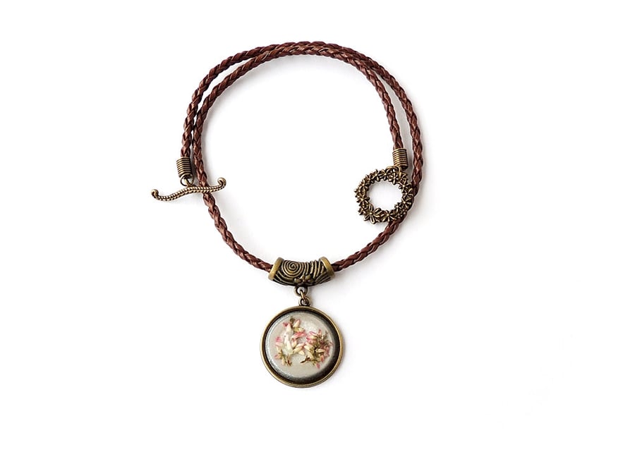 Flower Cabochon on Leather Necklace - 028