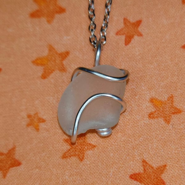 Seaglass Pendant Fin- White & Silver