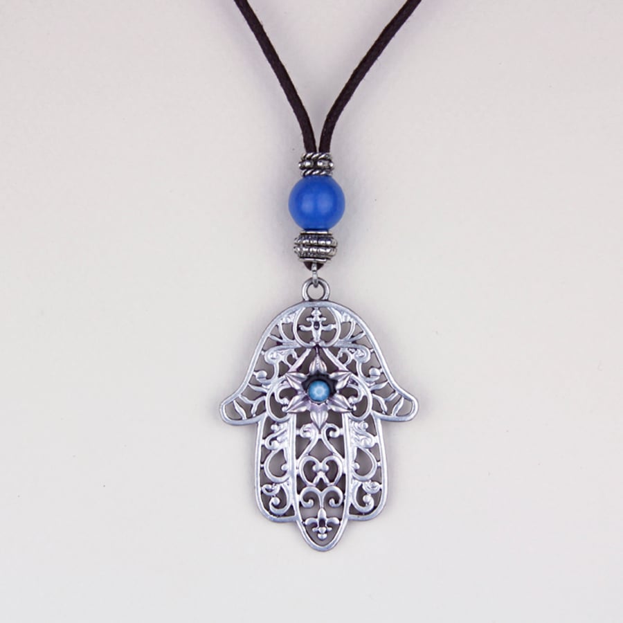 EASTERN HAND PENDANT NECKLACE