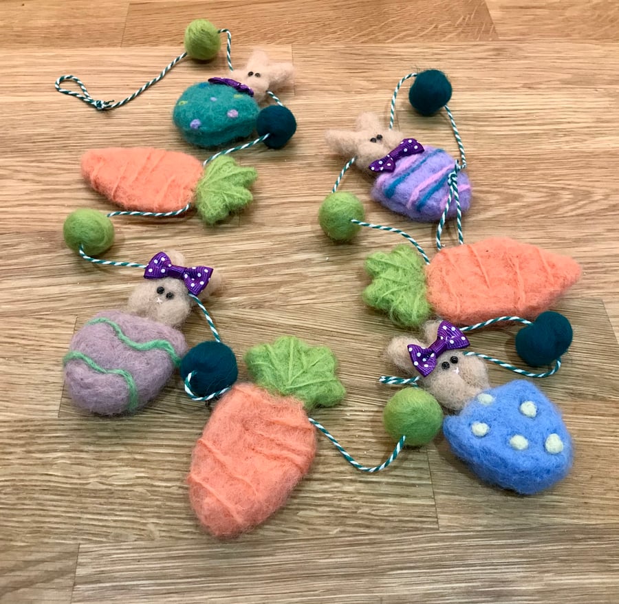 Needle felted Easter bunnies garland