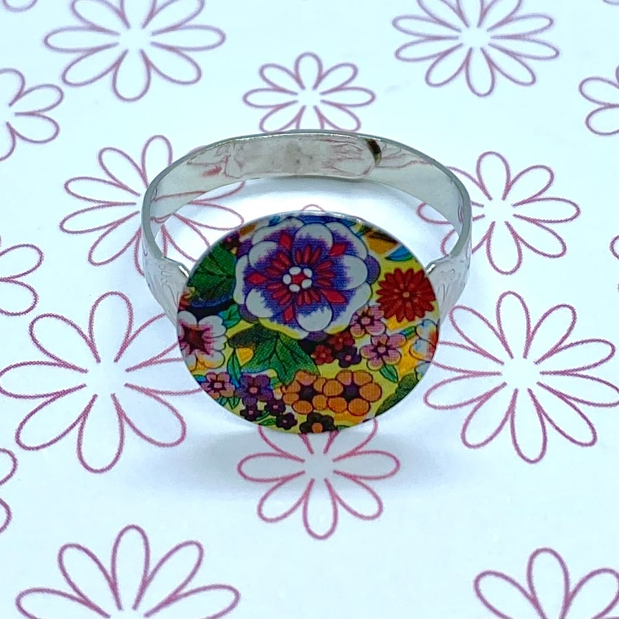 Vintage tin ditsy floral multicoloured disc circle adjustable ring