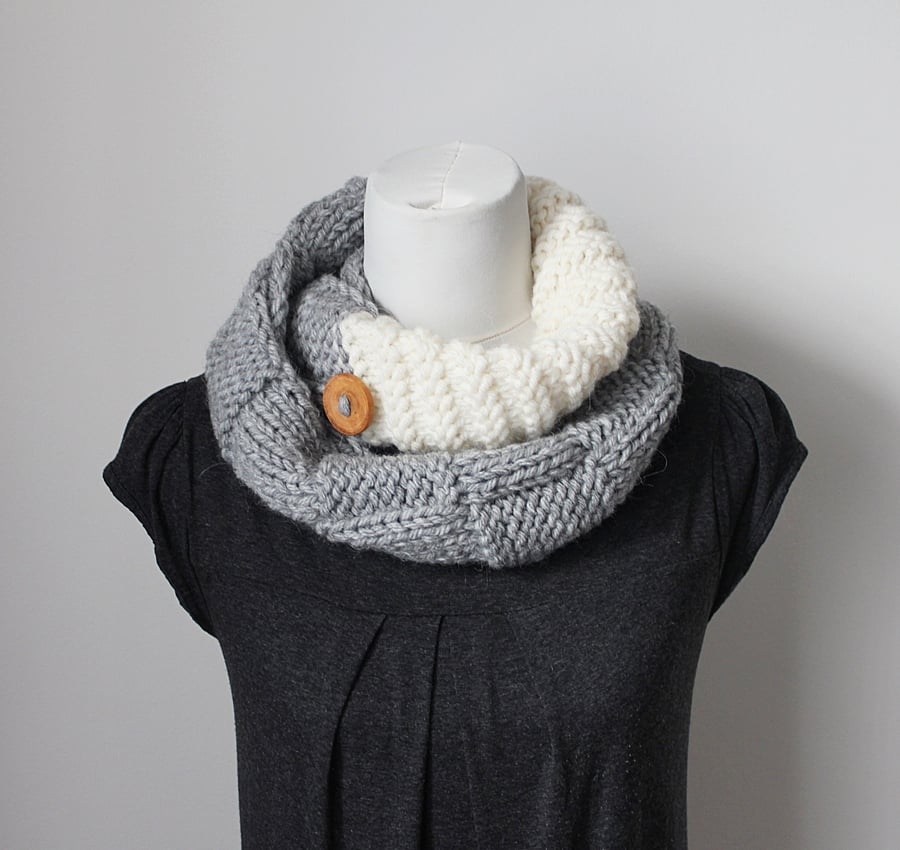 womens light gray and cream loop scarf, snood, neckwear, gift guide, knitwear UK