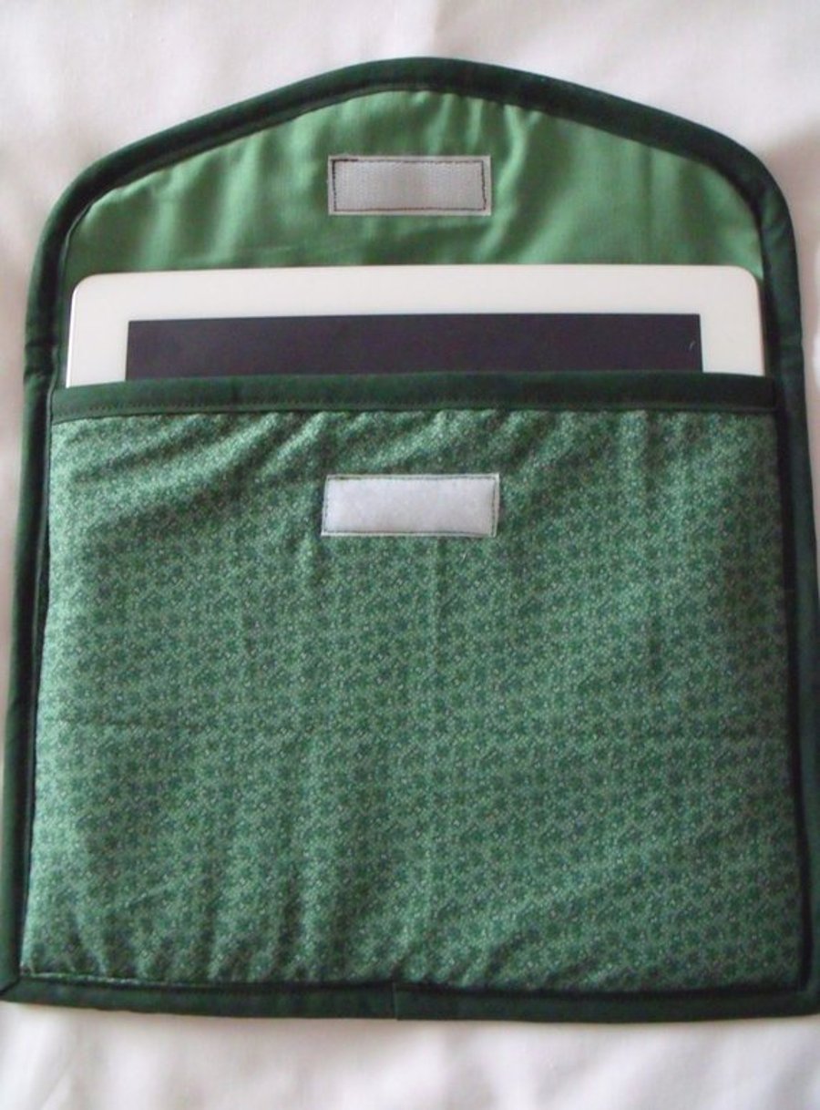 green i pad padded sleeve, screen protector, 10 x 8.5"
