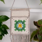 Crochet Wall Pocket Hanging (flower motif)