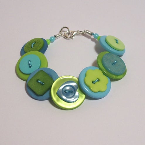  Lime and Aqua button bracelet 