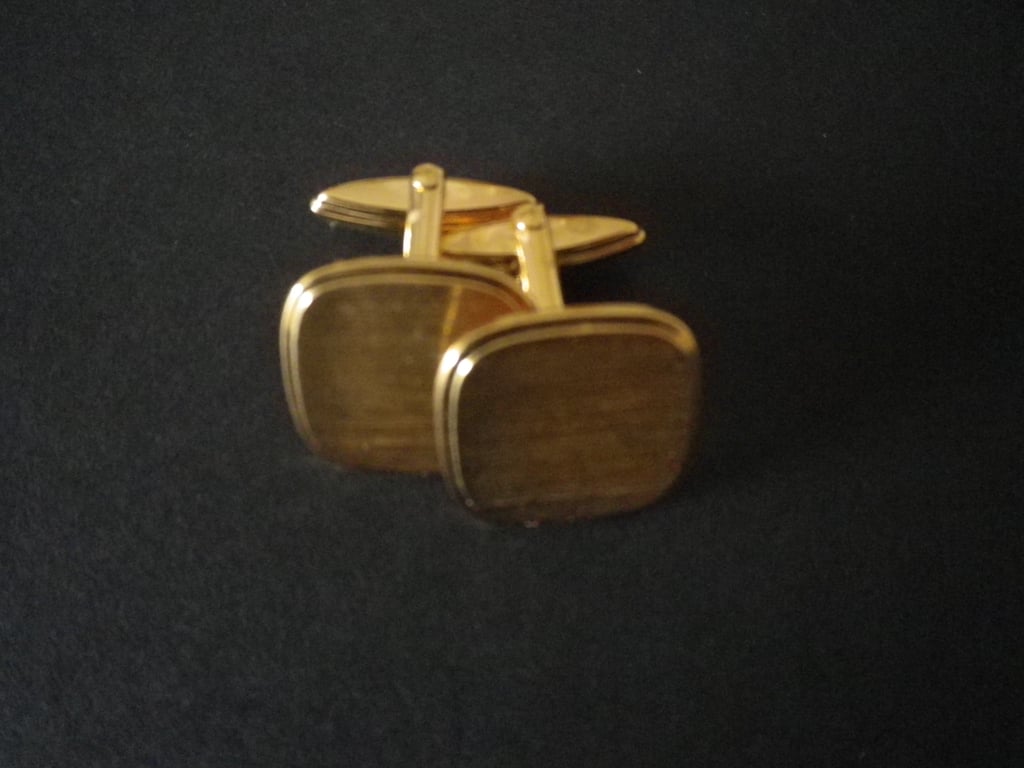 Gold plated retro design indent square cufflinks, free shipping gift wrapped