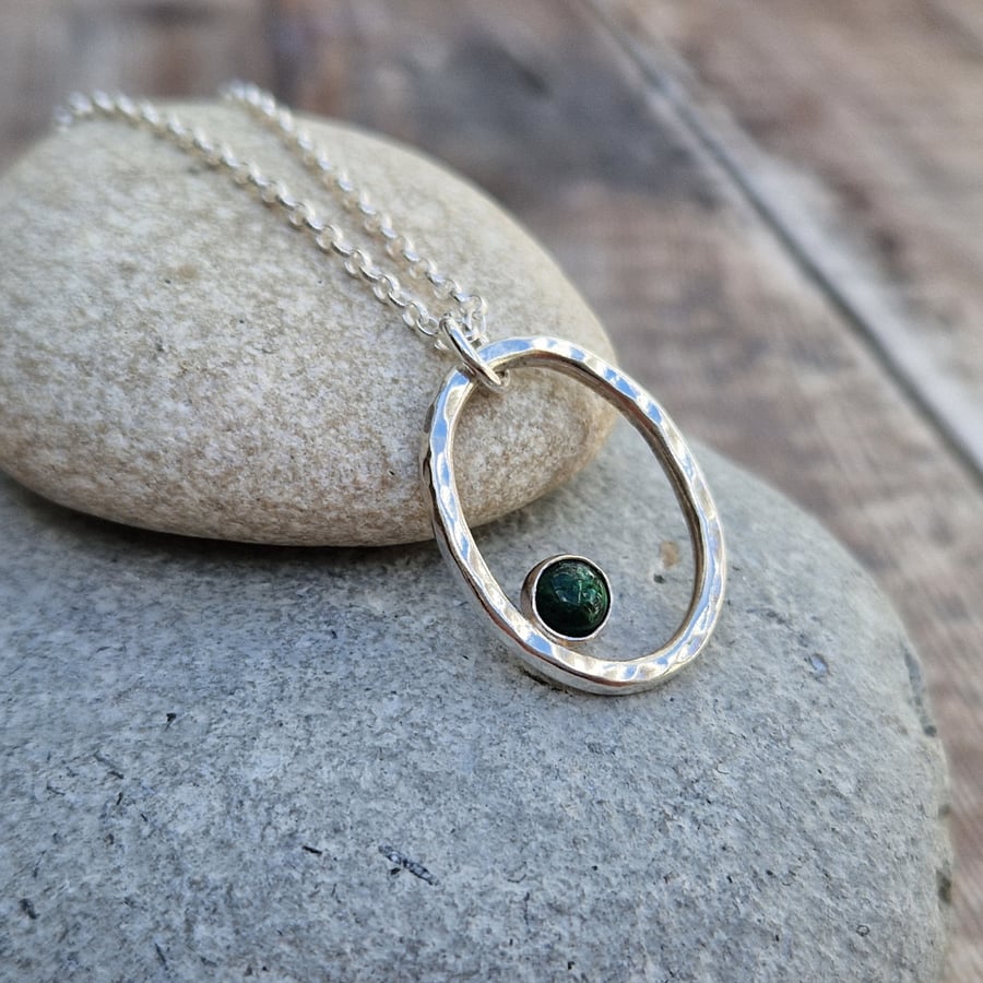 Sterling Silver Hammered Oval Pendant Necklace with Green Emerald Gemstone