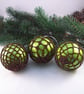 Christmas baubles boxed set of 6 large decorated with crochet lace (A42) - Image 2