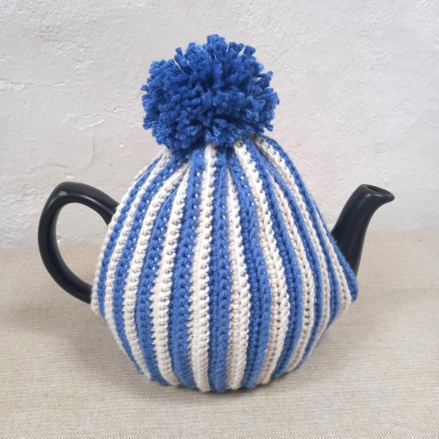 Crochet Pattern - Pom Pom Tea Cosy DK - PDF by email