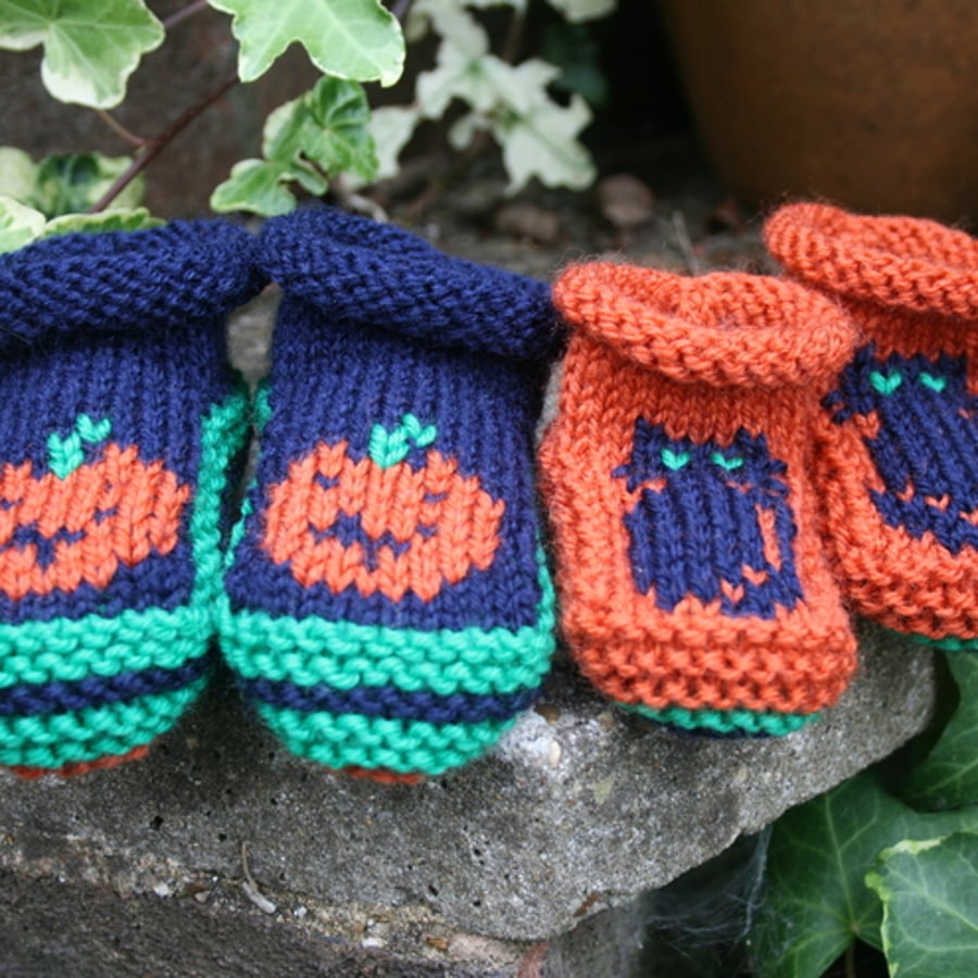 Halloween Booties - Knitting Pattern in pdf for baby's booties