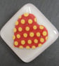 HANDMADE FUSED DICHROIC GLASS 'POLKA-DOT HEART' BROOCH. - Image 4