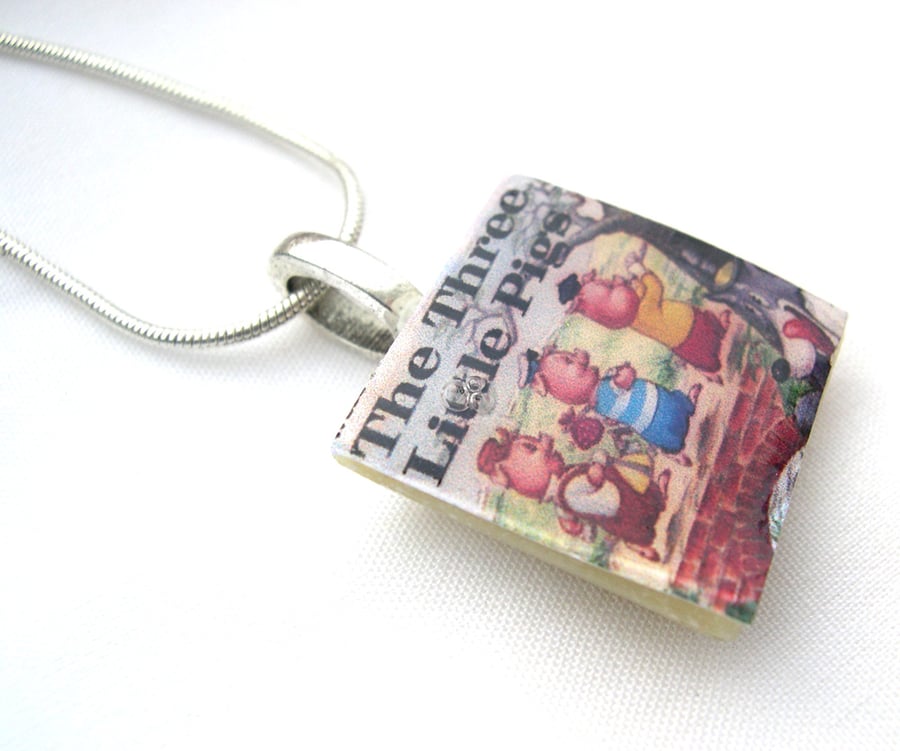 Unusual Unique Gift Ladybird 606d series The Three Little Pigs vintage necklace