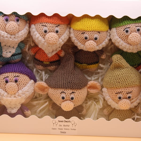 Crochet seven dwarfs 