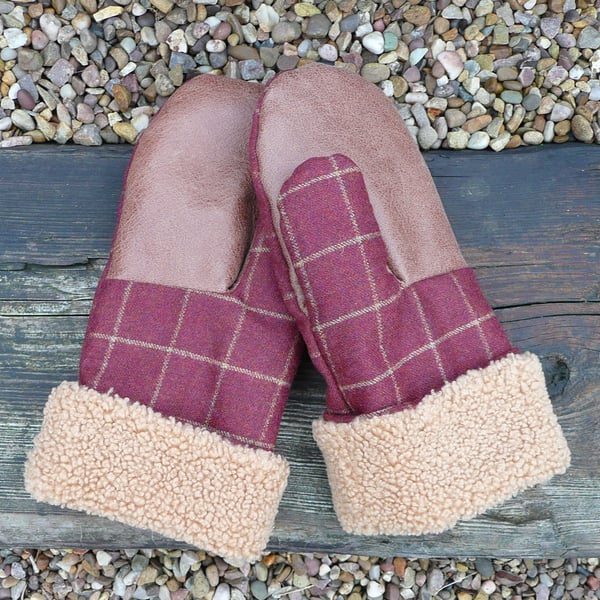 Tweed leather ladies mittens maroon gold teddy fleece ladies gloves winter glove