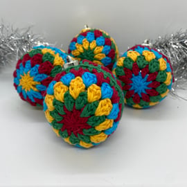 Crochet baubles