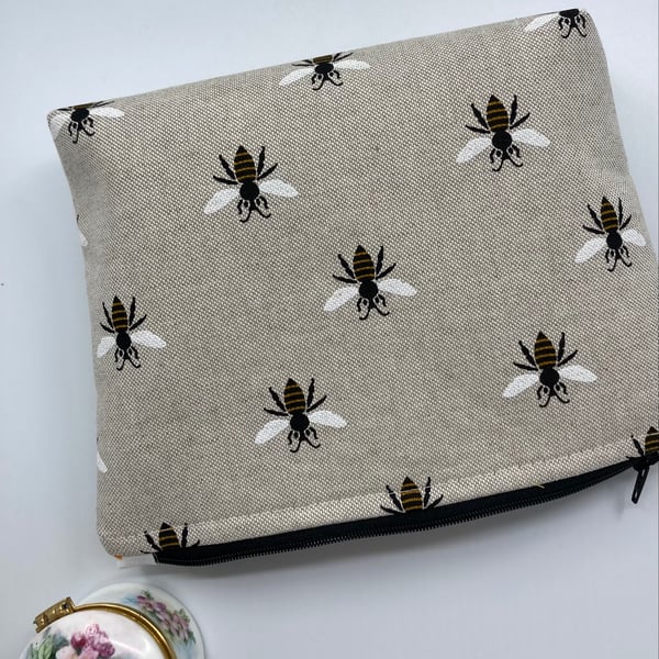 Make up pouch or storage purse.  Cut from linen look cotton in a popular print. 