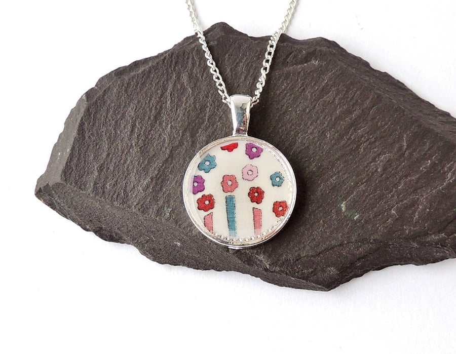 Flower Fabric Necklace, 18" Chain  660a