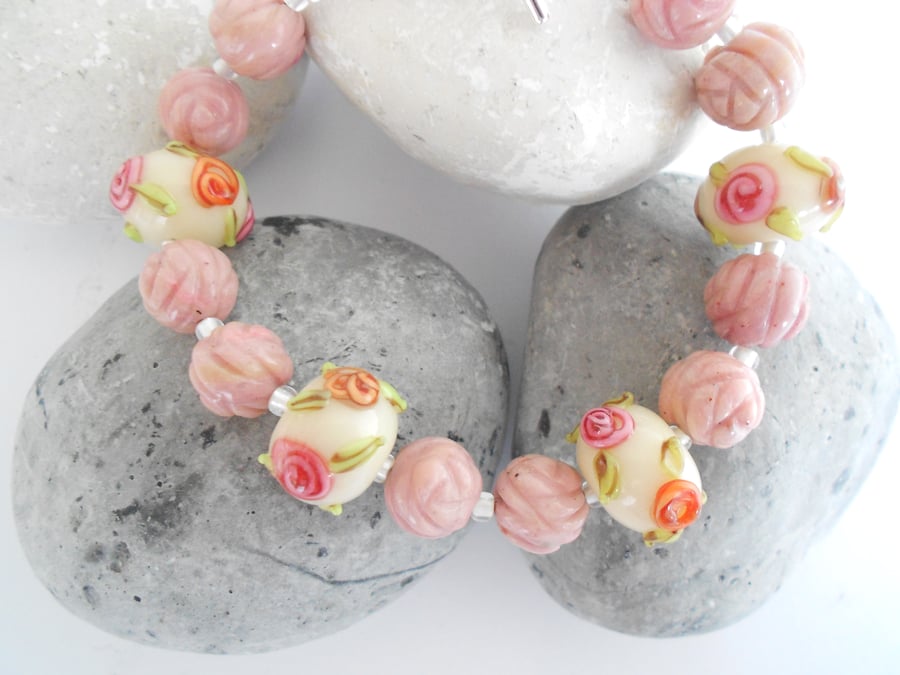 SALE!! Rhodonite and Lampwork Rose Bracelet (was 12 pounds now 10)