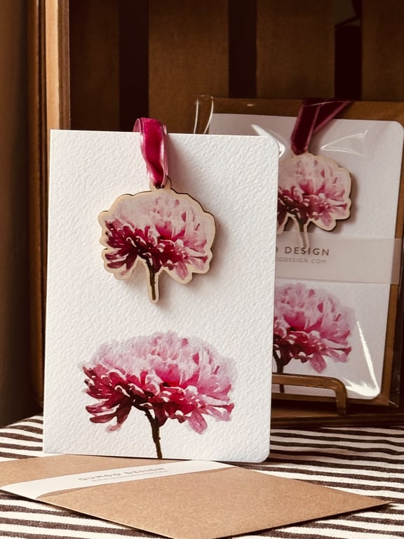 Pink Chrysanthemum Greetings Card and wooden ornament wedding flowers (QM3342)