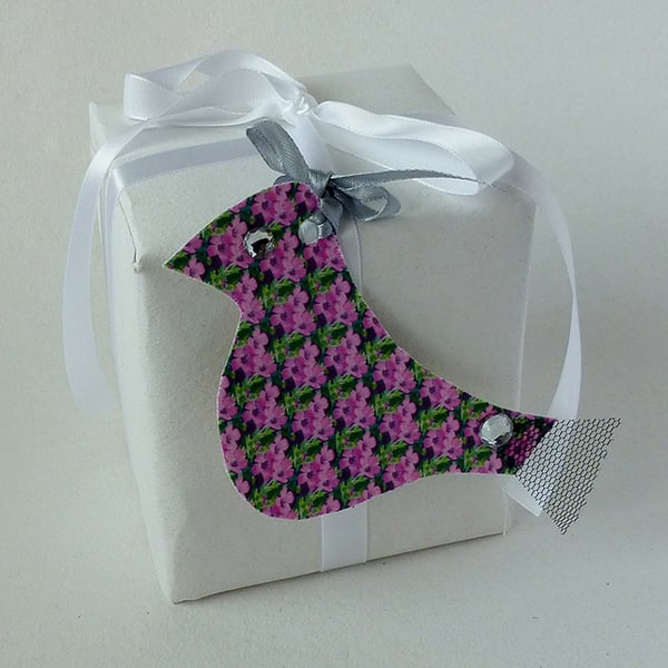 Gift tags, birds, flowers, pink