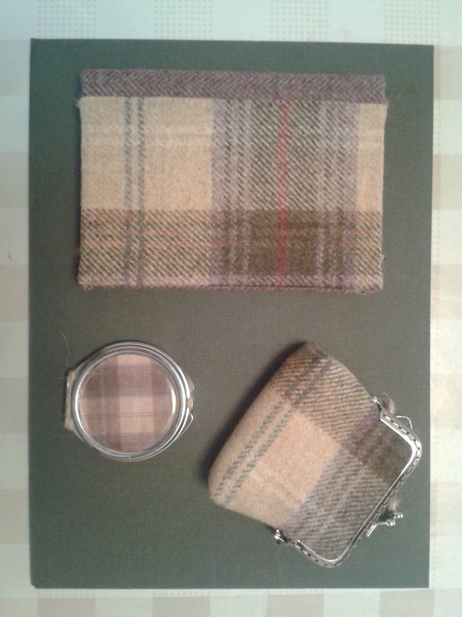 Tweed Handbag Gift Set (Notebook, Compact Mirror, Coin Purse)