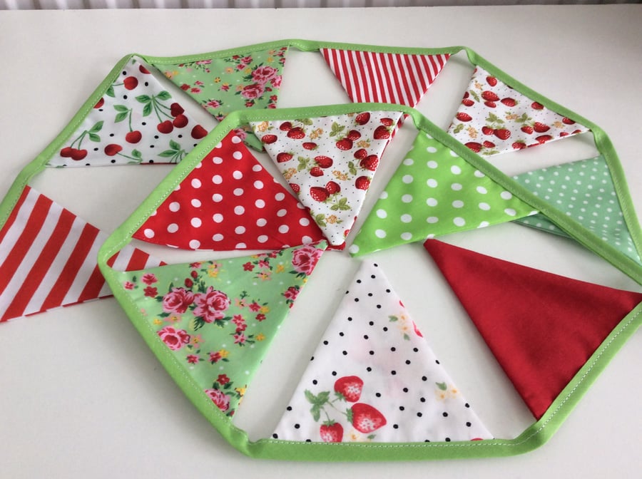 Strawberry Bunting - 12 small flags in red, lime and cream 1.2m of flags