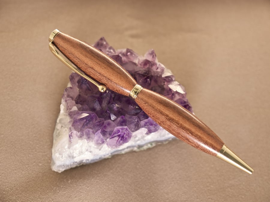 Hand crafted yew twist pen, ballpoint pen made on Orkney Islands. R5,7