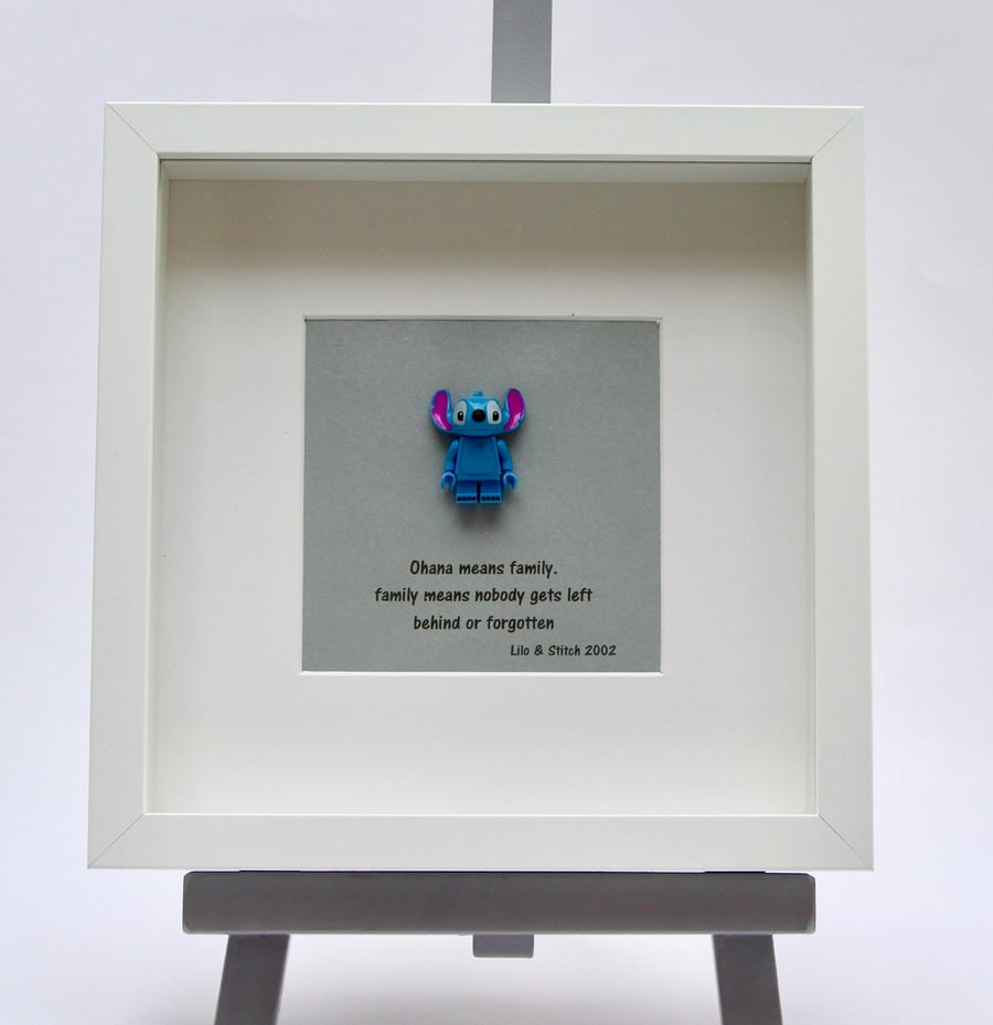  Stitch mini Figure frame.