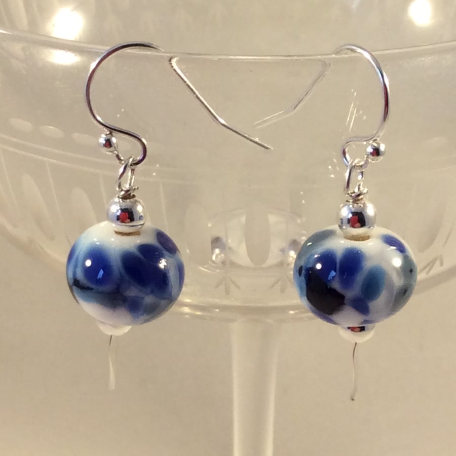 Blue and white lampwork glass drop earrings  (0572)