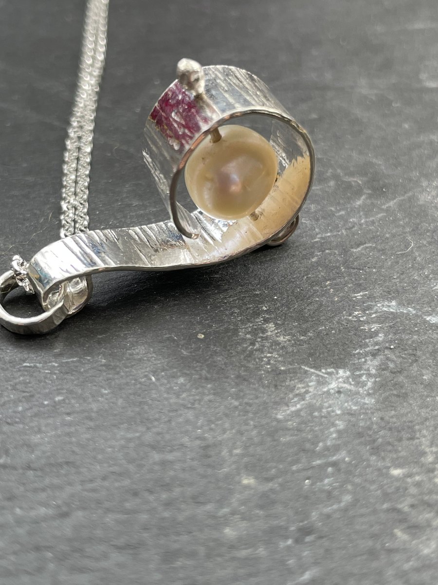 Hand made silver scroll and freshwater pearl pendant 