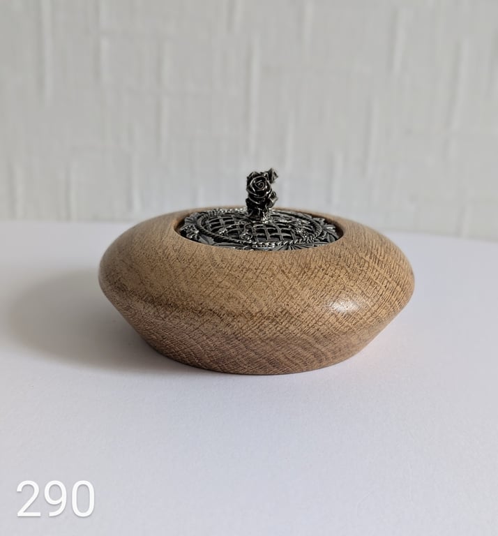 Pewter and Light Oak wood tealight holder