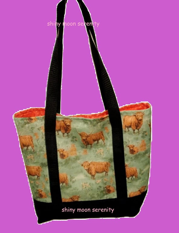 Highland Cow Tote Bag. 