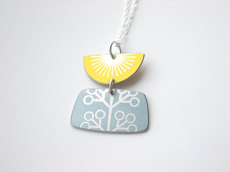 Yellow flower pendant