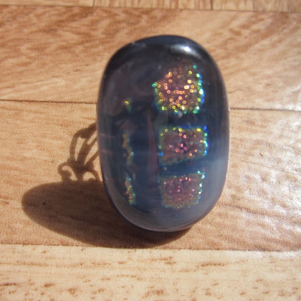 Handmade dichroic glass cabochon filigree ring - Smoke with pink purple shimmer