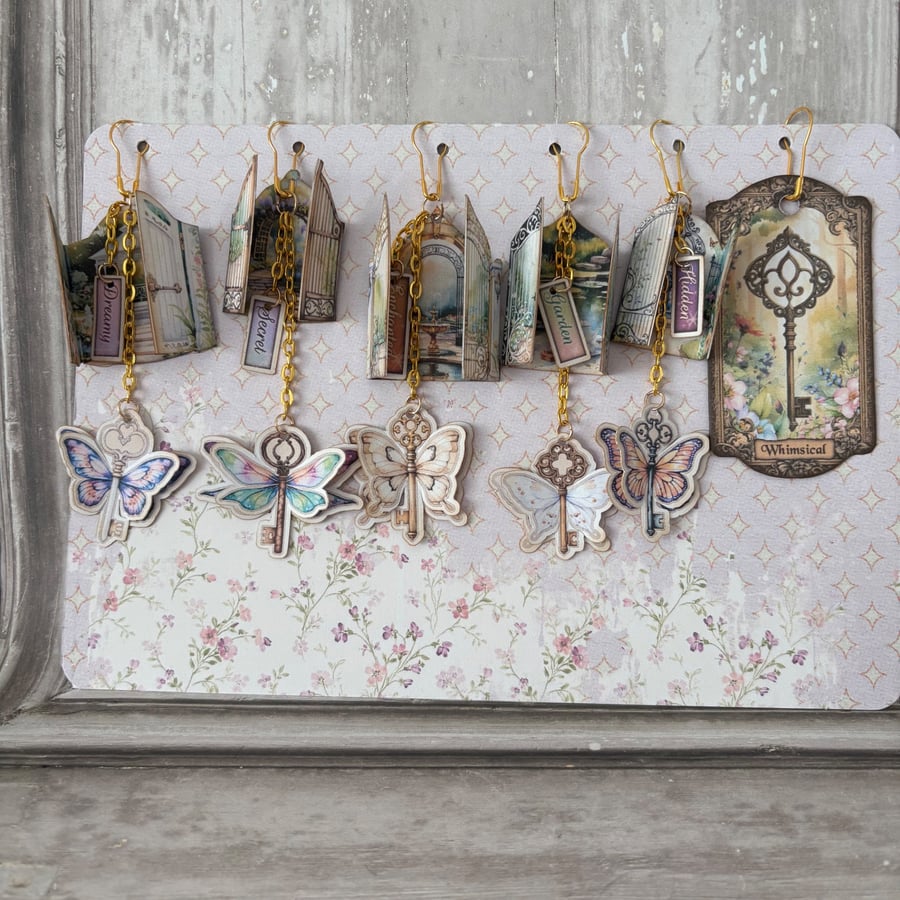 Journal Dangles - Set of 5 Plus Bonus Tag - PB8 0064