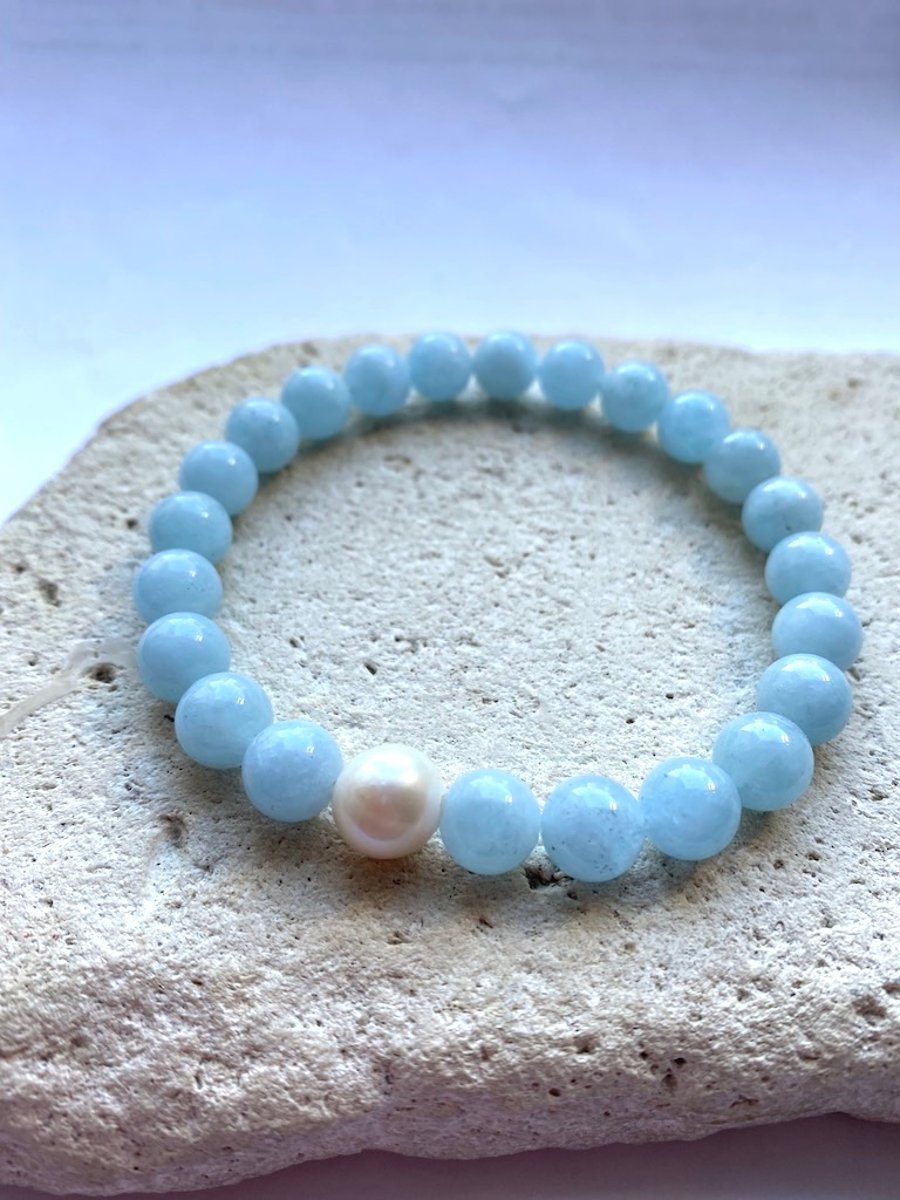 8mm Aquamarine Gemstone Bracelet