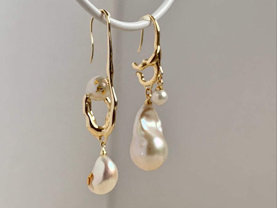 Enchanting Asymmetry - Baroque Pearl Earrings